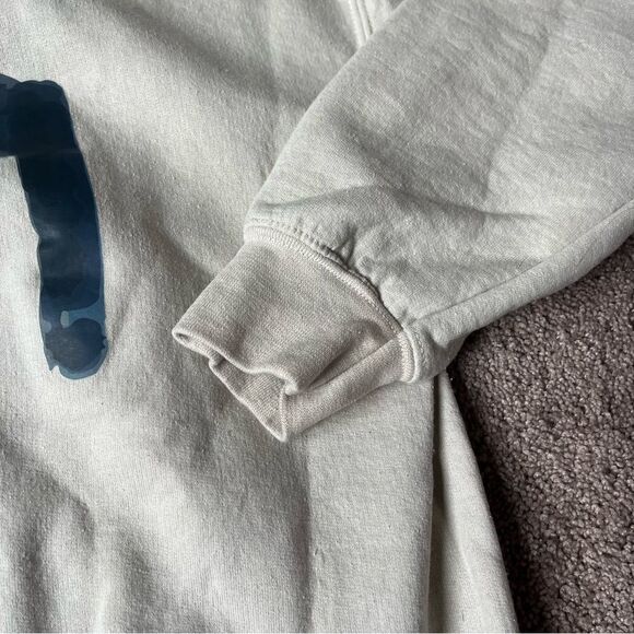 Taylor Swift 1989 Women's Large Crewneck Sweatshirt - Picture 4 of 8